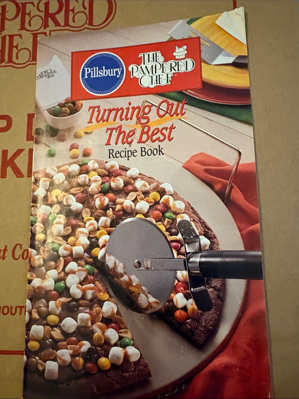 The Pampered Chef Tan Deep Dish Baker with Recipe Booklet - Picture 3 of 3